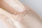 Broad-toe Soft Pointe Shoes