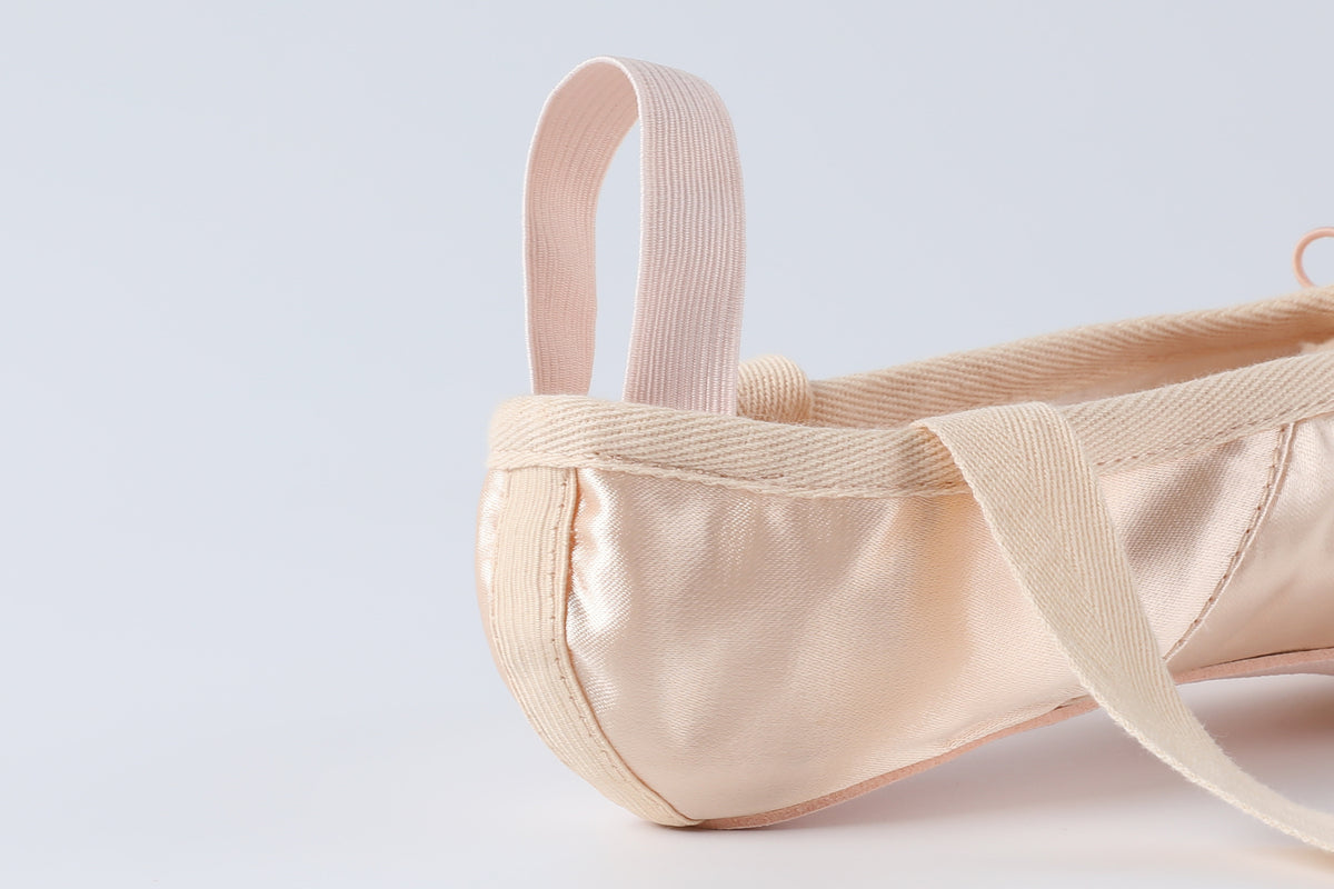 Broad-toe Soft Pointe Shoes