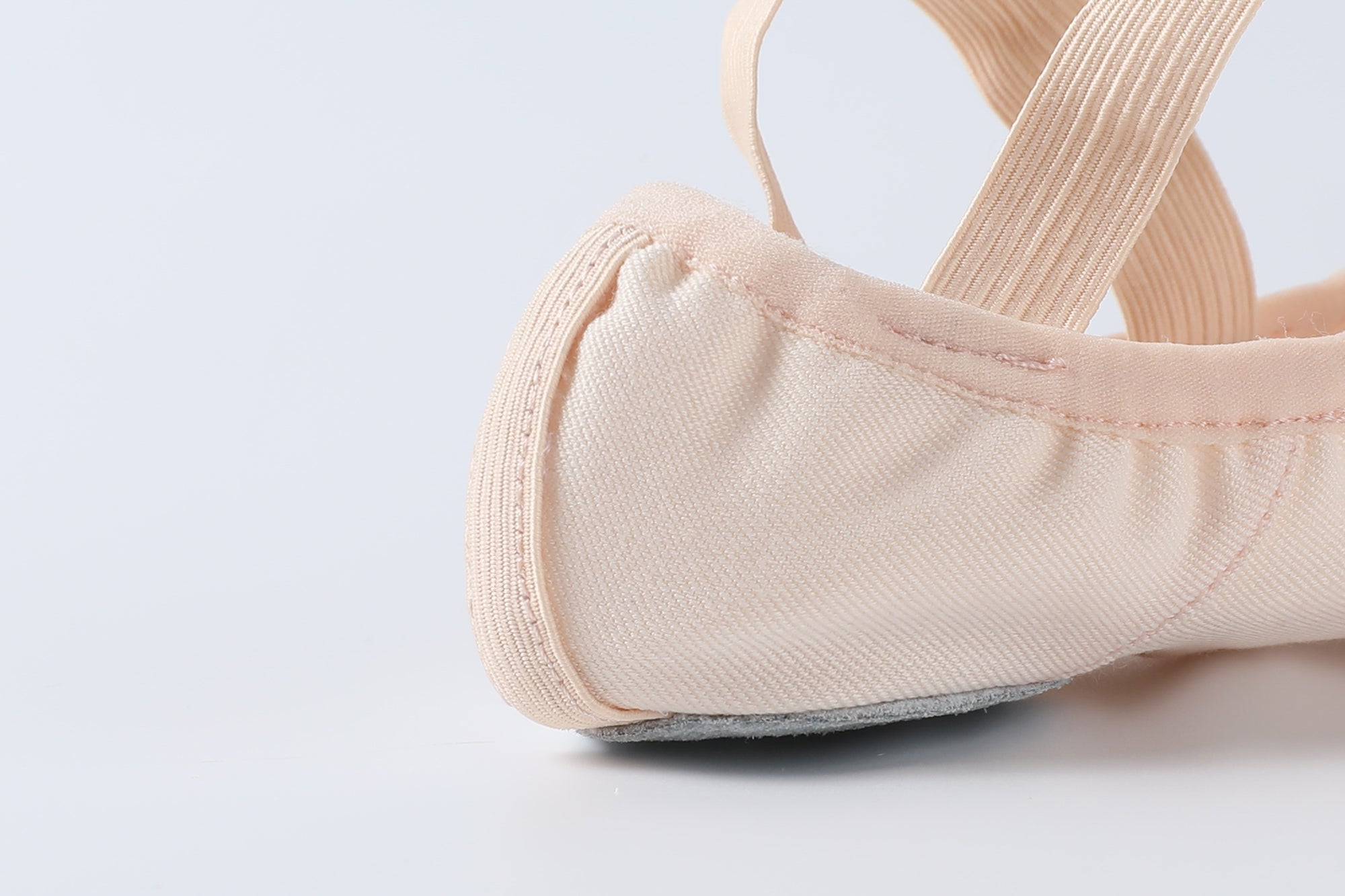 Unilateral dance shoes